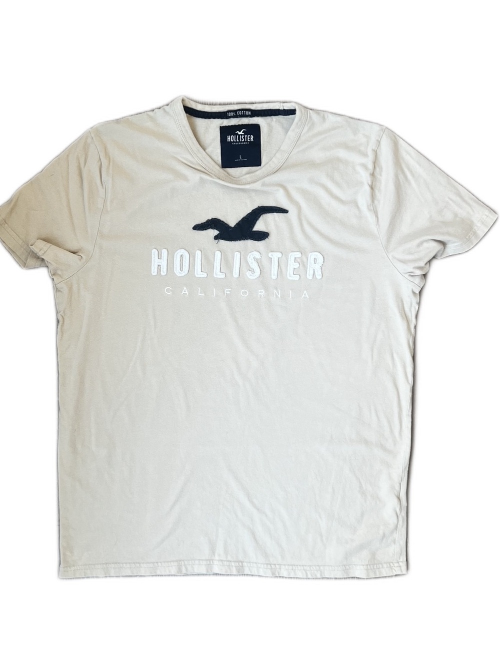 Hollister California Beige Crewneck Logo Short Sleeve T-Shirt with Navy Emblem